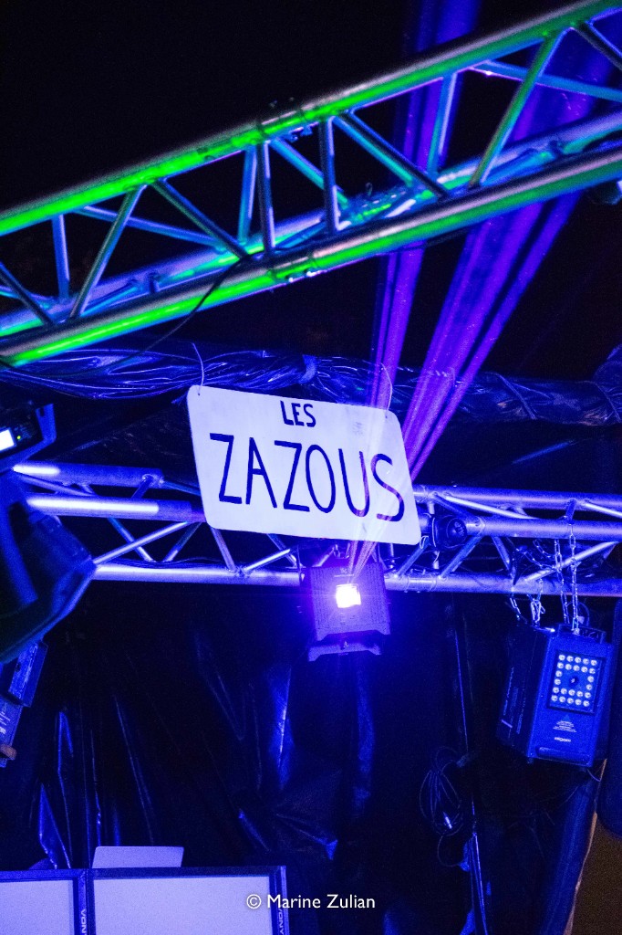 Scène et enseigne Les Zazous © Marine Zulian